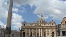 A fumaça preta indica que não houve eleição do novo papa; próxima reunião do conclave está agendada para amanhã - Imagem: Reprodução / Pixabay