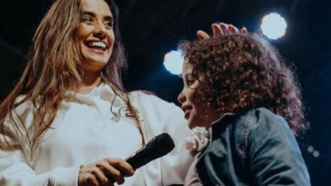 Veja como cantores gospel estão inspirando a nova geração por meio do TikTok - Imagem: Reprodução / Instagram @isadorapompeo
