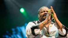 A família de Arlindo Cruz destaca seu legado e agradece o carinho dos fãs em nota emocionada durante o velório - Imagem: Redes Sociais