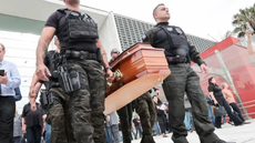 Enterro ocorreu no Cemitério da Paz, no Morumbi - Imagem: Paulo Pinto/Agência Brasil