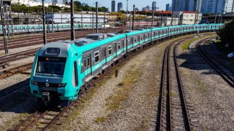 Trem da Viamobilidade, que opera as linhas 8-Diamante e 9-Esmeralda - Imagem: Divulgação / Viamobilidade