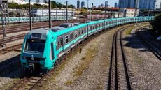 Trem da Viamobilidade, que opera as linhas 8-Diamante e 9-Esmeralda - Imagem: Divulgação / Viamobilidade