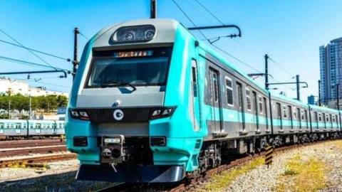 Circulação de trens na Linha 8-Diamante é afetada por falha na rede aérea, resultando em lentidão e superlotação nas estações - Imagem: Divulgação/ViaMobilidade