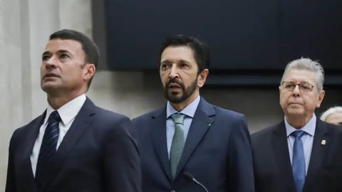 Vice-Prefeito coronel Mello Araújo (PL), prefeito Ricardo Nunes (MDB), vereador Eliseu Gabriel (PSB) - Imagem: Divulgação / Douglas Ferreira/Câmara São Paulo