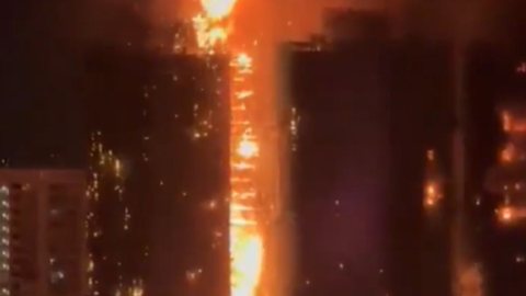Incêndio deixa 146 mortos em Hong Kong - Imagem: Reprodução / X / @Washington_Rep