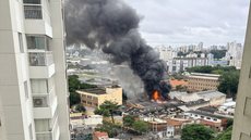 Incêndio de grandes proporções consome loja de flores na Mooca - Imagem: Reprodução / X / @adanidisse