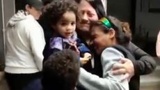 Emocionante - vídeo mostra reencontro de criança sequestrada com a família em SP - Imagem: reprodução YouTube