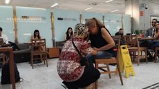 VÍDEO: mãe de brasileiro mantido refém em Mianmar passa mal ao ouvir relatos de tortura do filho - Imagem: Reprodução/Twitter/X