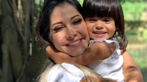 VÍDEO: Maíra Cardi ignora comentários e fala sobre "chupar rola" na frente da filha - Imagem: Reprodução/Instagram
