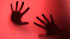Especialistas alertam que a alta nos feminicídios em SP reflete lógicas diferentes da criminalidade comum, necessitando de ações direcionadas - Imagem: Reprodução/Freepik