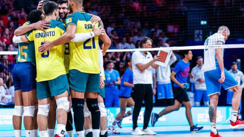 A Seleção Brasileira virou a partida contra a Eslovênia pela segunda etapa da Liga das Nações. - Imagem: reprodução I Instagram @cbvolei
