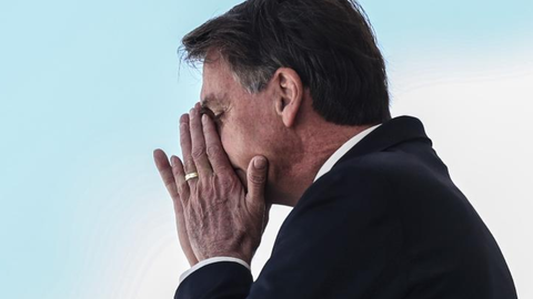 Defesa de Bolsonaro recorure ao STF para garantir visita de assessor ligado a Trump - Imagem: Gabriela Biló