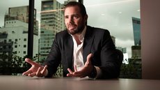 Mensagens mostram alerta interno no BRB sobre documentos produzidos às pressas em operação com o Banco Master. - Imagem: Reprodução / Globo