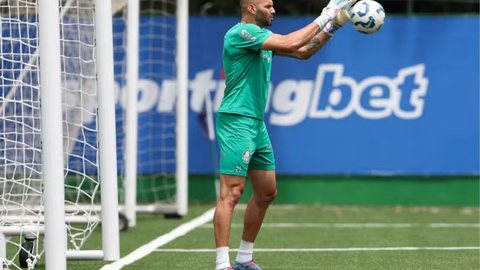 Weverton durante treino do Palmeiras na Academia de Futebol - Foto: Cesar Greco