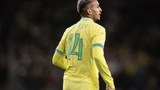 Lateral-direito Wesley em ação na partida entre Brasil e Senegal - Foto: Reprodução / Instagram