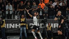 Yuri comemora gol em vitória contra o São Paulo - Foto: Marcus Viniccius Silva Nascimento/MyPhoto Press/Gazeta Press