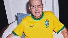 Zagallo é o único tetracampeão mundial da história do futebol, com os títulos de Copas em 1958 e 1962, como jogador e 1970 e 1994, como treinador - Imagem: Reprodução/Instagram @zagallooficial