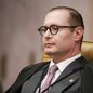 Cristiano Zanin autorizou novas diligências da Polícia Federal envolvendo o ministro do STJ Moura Ribeiro no inquérito que apura um suposto esquema de venda de decisões judiciais. - Imagem:  BRENO ESAKI /  /METRÓPOLES