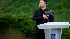 Presidente da Ucrânia destaca a bandeira como símbolo de resistência e esperança para os cidadãos em regiões ocupadas - Imagem: Reprodução / X / @ZelenskyyUa