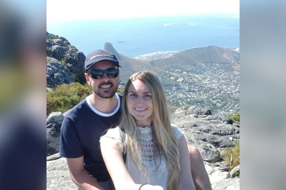 Adalberto Amarilio Júnior ao lado da esposa, Fernanda Dândalo - Imagem: Reprodução / Redes Sociais