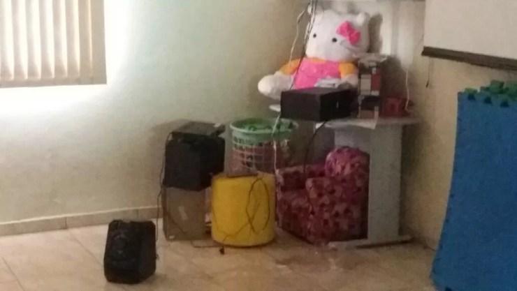 Criminosos reviraram salas e levaram equipamentos de creche em Igaraçu do Tietê (Foto: Arquivo Pessoal)