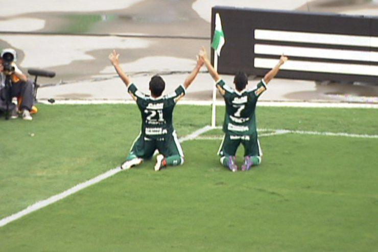 Relembre: Com gol de Pedro Carmona, Palmeiras vence Ajax em amistoso em 2012