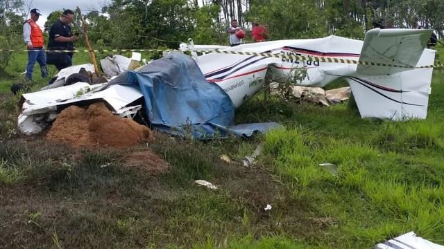 Aeronave caiu em Patos de Minas e cinco pessoas da mesma família morreram — Foto: Paulo Barbosa/G1