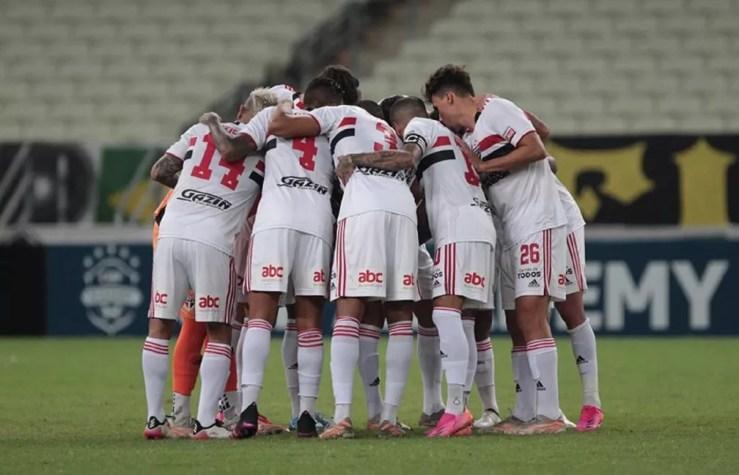 Coletivamente, a defesa do São Paulo caiu de rendimento após o título paulista — Foto: Rubens Chiri / saopaulofc.net