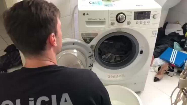 PF encontrou dinheiro escondido dentro de uma máquina de lavar roupa