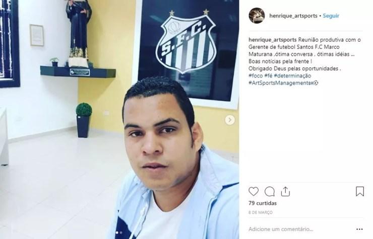 Empresário Henrique Oliveira posta foto na sala da diretoria do Santos, na Vila Belmiro — Foto: reprodução / Instagram