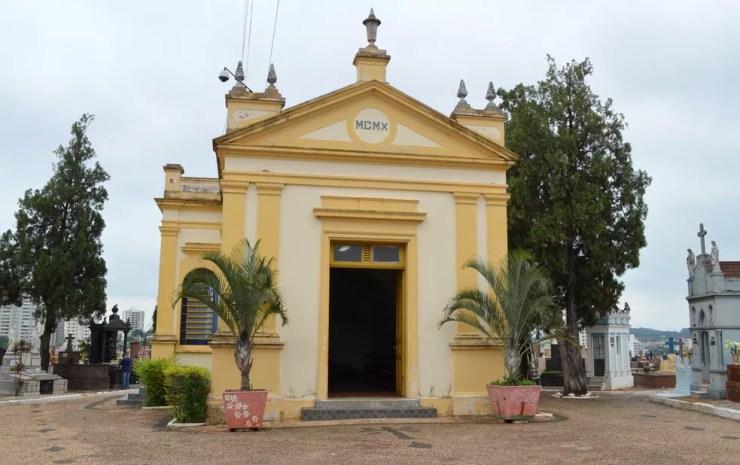Capela de São Miguel Arcanjo no Cemitério da Saudade em Piracicaba (Foto: Carol Giantomaso/G1)