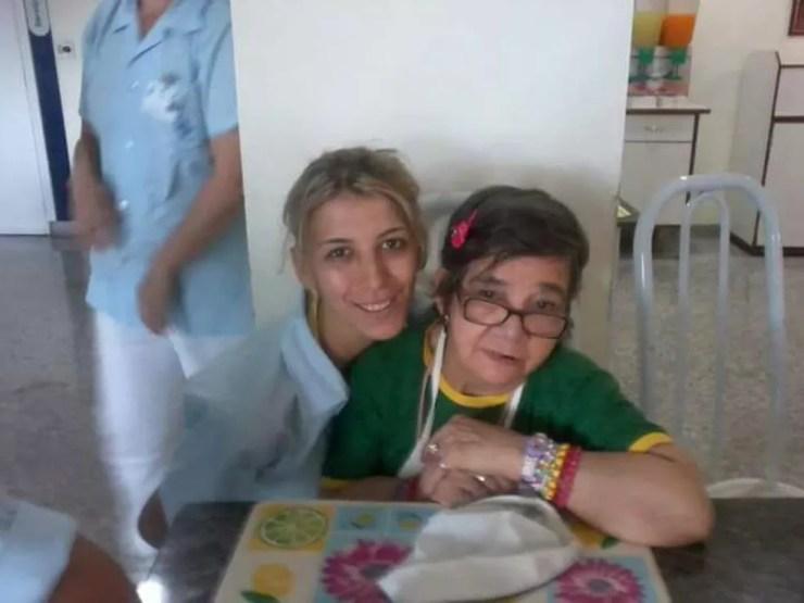 Glaucia e Cotinha no hospital Beneficência Portuguesa, em Araraquara (Foto: Arquivo pessoal)