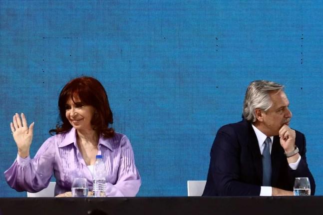 Cristina Kirchner e Alberto Fernández em 11 de novembro de 2021 — Foto: Matias Baglietto/Reuters
