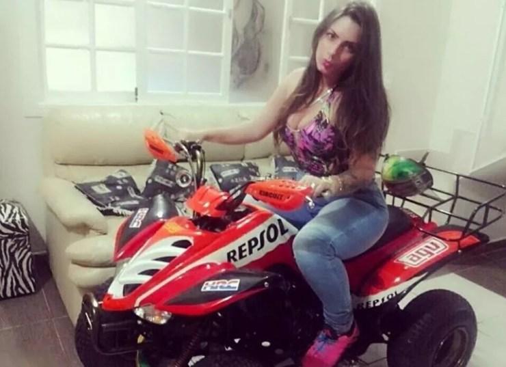 Polícia acredita que jovem postava fotos nas redes sociais com produtos que furtava (Foto: Divulgação/Polícia Civil)
