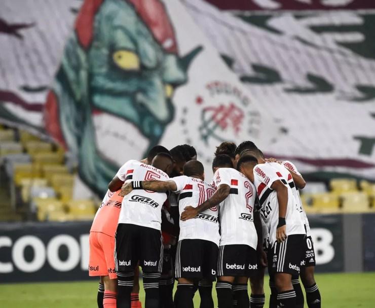 São Paulo venceu o Fluminense no Maracanã e abriu vantagem na liderança  — Foto: André Durão