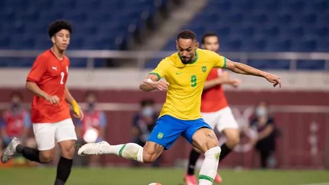 Matheus Cunha fez o gol e se machucou na partida contra o Egito