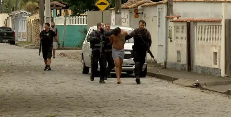 Traficante foi encontrado em um prédio (Foto: Cadu Alves/Inter TV)