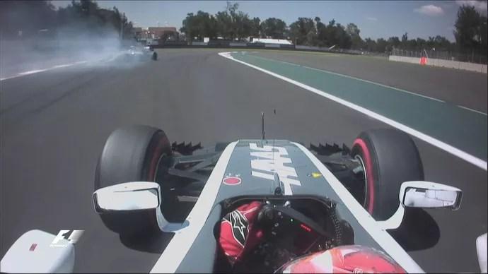 Esteban Gutiérrez roda e atrapalha Romain Grosjean, companheiro de Haas, no Q1 do treino classificatório no México (Foto: Divulgação)