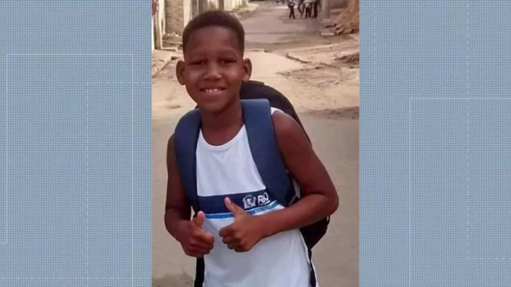Kauã Rozário, de 11 anos, foi atingido em Bangu — Foto: Reprodução/TV Globo