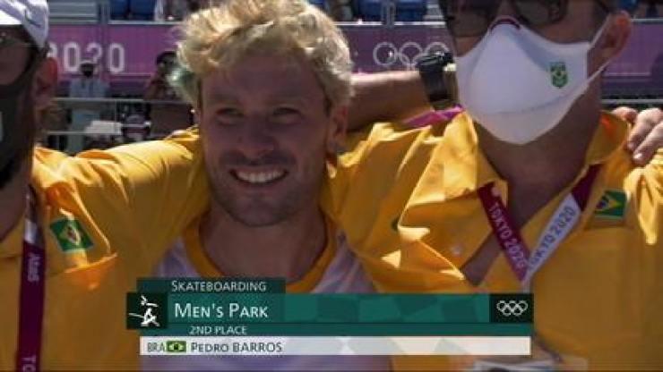 Pedro Barros comemora medalha de prata no skate park - Olimpíadas de Tóquio