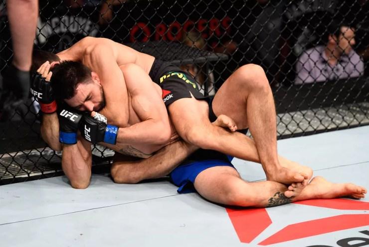 Demian Maia finalizou Carlos Condit no UFC Vancouver na luta que ele considera a mais especial da carreira — Foto: Getty Images