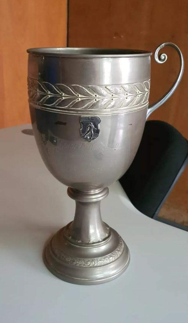 Taça do Campeonato Paulista Amador de 1934, vencido pelo Fiorentino — Foto: Divulgação