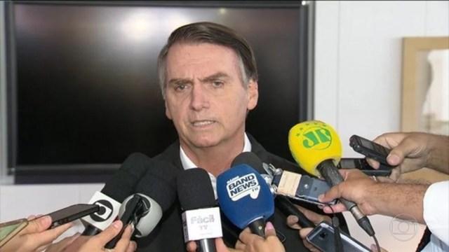 Bolsonaro dá entrevista no Rio de Janeiro em 21 de outubro — Foto: Reprodução/TV Globo