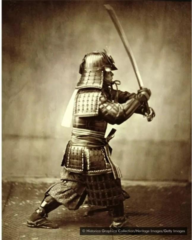 O samurai vem sendo retratado ao longo dos anos como um modelo de excelência física e retidão moral — Foto: Heritage Images/Getty Images/BBC