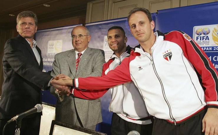 Autuori foi campeão Mundial com o São Paulo em 2005, batendo o Liverpool na final — Foto: GettyImages
