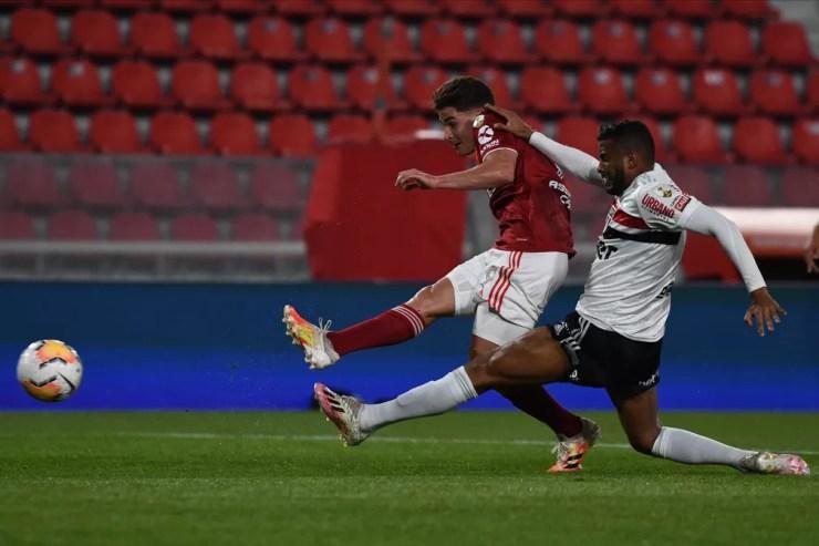Julian Álvarez fez três gols contra o São Paulo neste ano — Foto: Staff Images/Conmebol