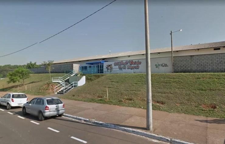 Escola Neide Egéa Laguna foi invadida por adolescentes (Foto: Reprodução/Google)
