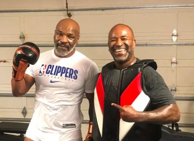 Mike Tyson e Rafael Cordeiro após um treino na Kings MMA — Foto: Reprodução/Instagram