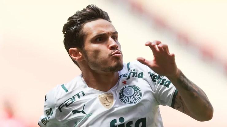 Raphael Veiga comemora gol pelo Palmeiras — Foto: Cesar Greco