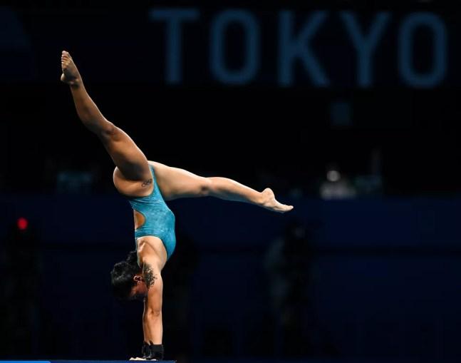 Ingrid Oliveira em apresentação nos saltos ornamentais — Foto: Ramsey Cardy/Sportsfile/Getty Images